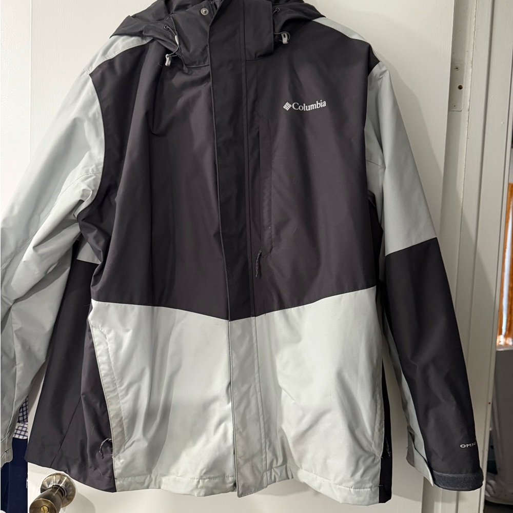 Columbia Two-Tone Black and Gray Jacket